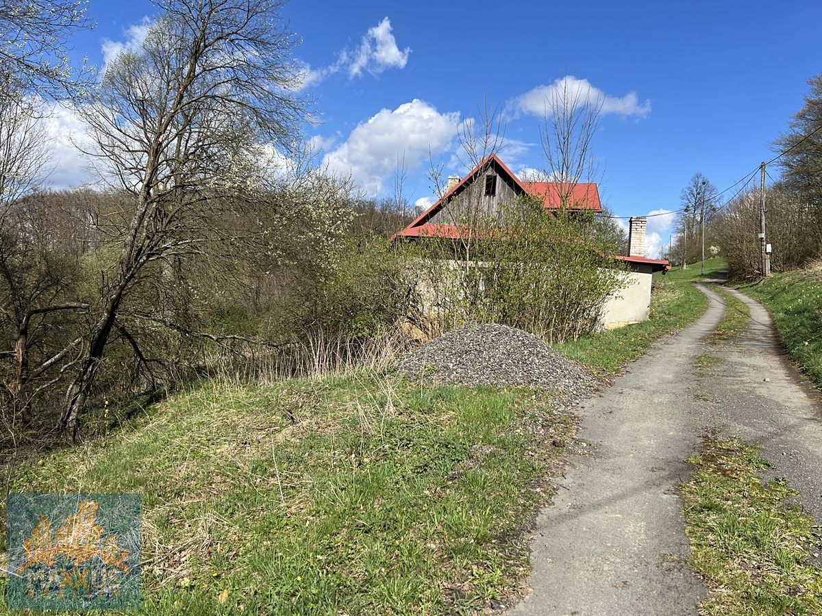 Prodej rodinného domu 85 m², pozemek 3310 m²