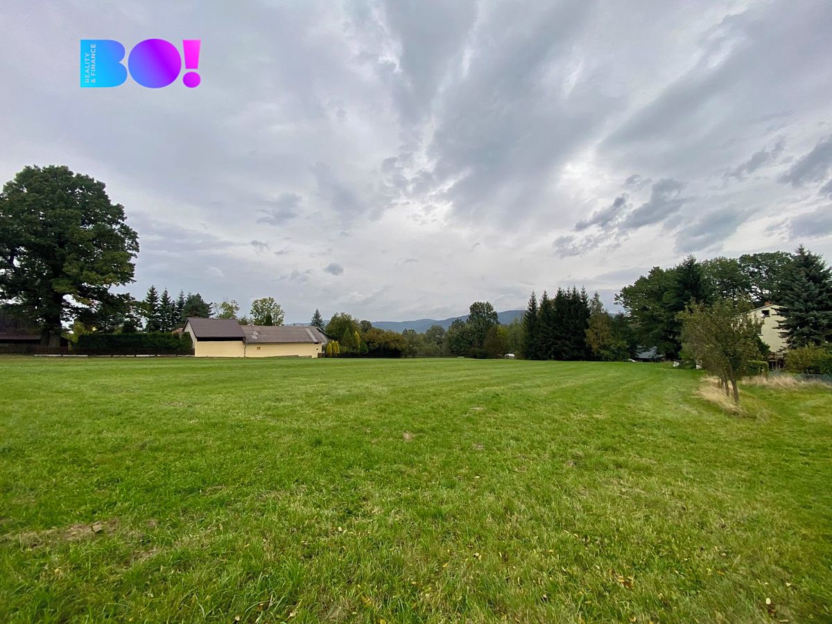 Prodej stavebního pozemku 2825 m²