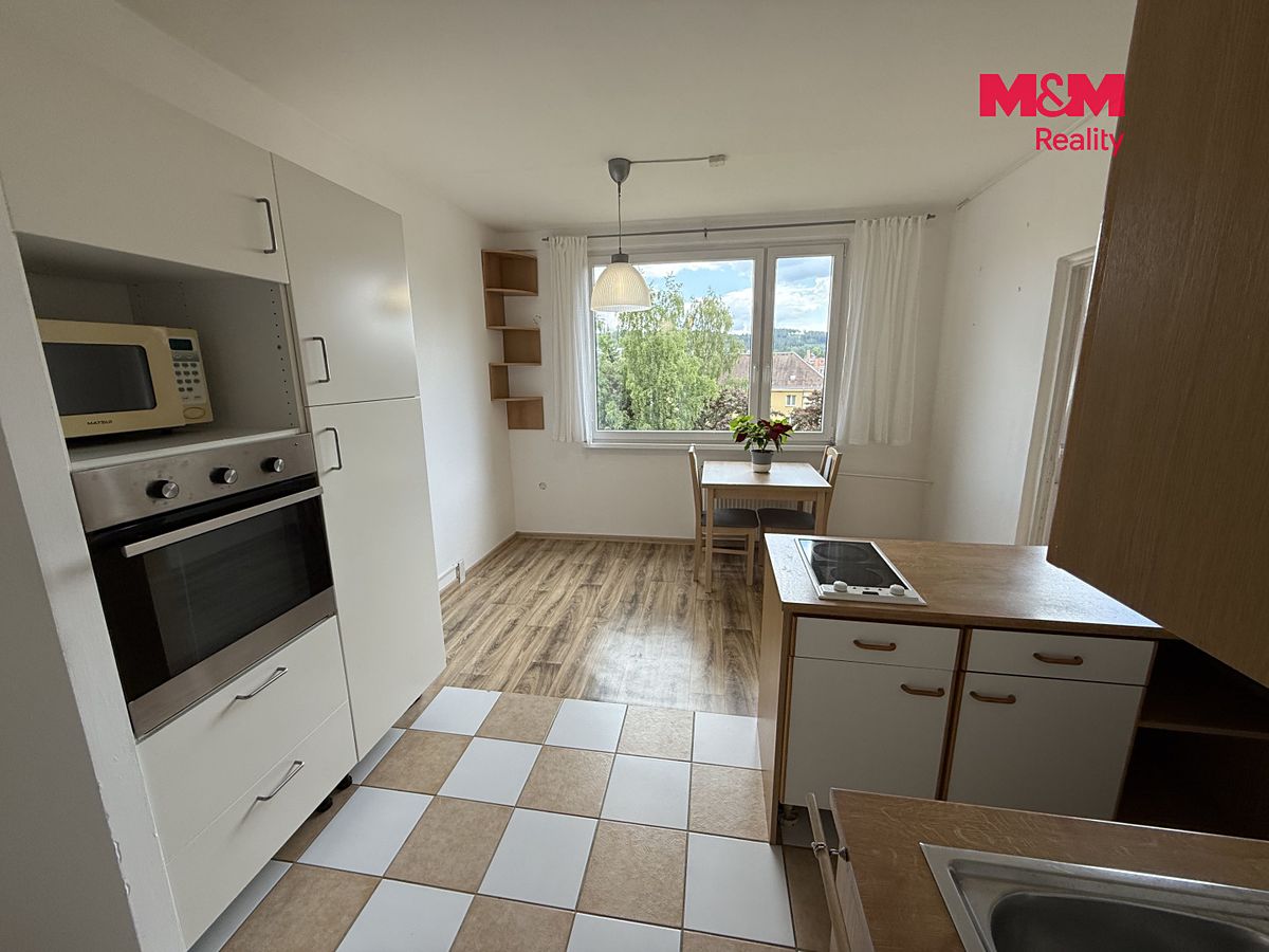 Pronájem bytu 1+1 37 m² – fotografie 3