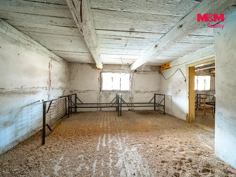 Prodej stavebního pozemku 3672 m², Křešice – náhled fotky 3