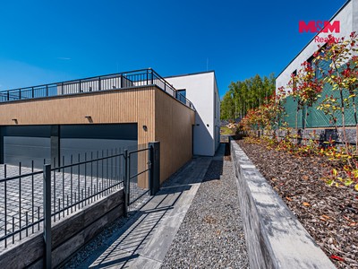 Haus zum Kauf, 219 m² (3 von 24)
