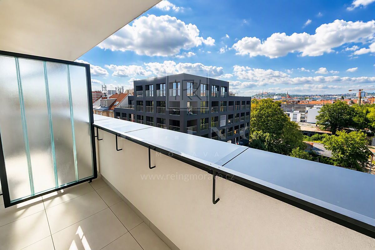 Pronájem bytu 1+kk 27 m²