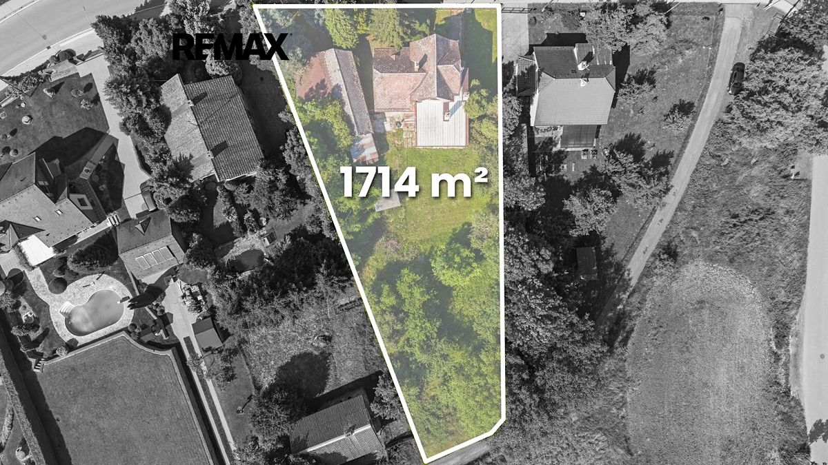 Prodej rodinného domu 231 m², pozemek 1714 m² – fotografie 2