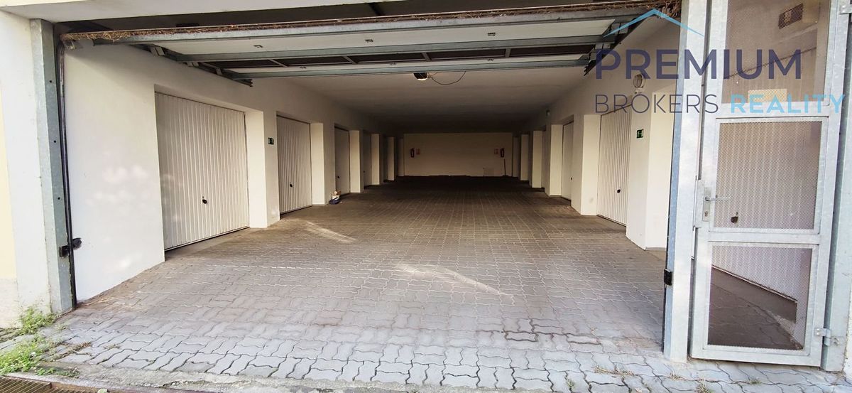 Pronájem garáže 25 m² – fotografie 3