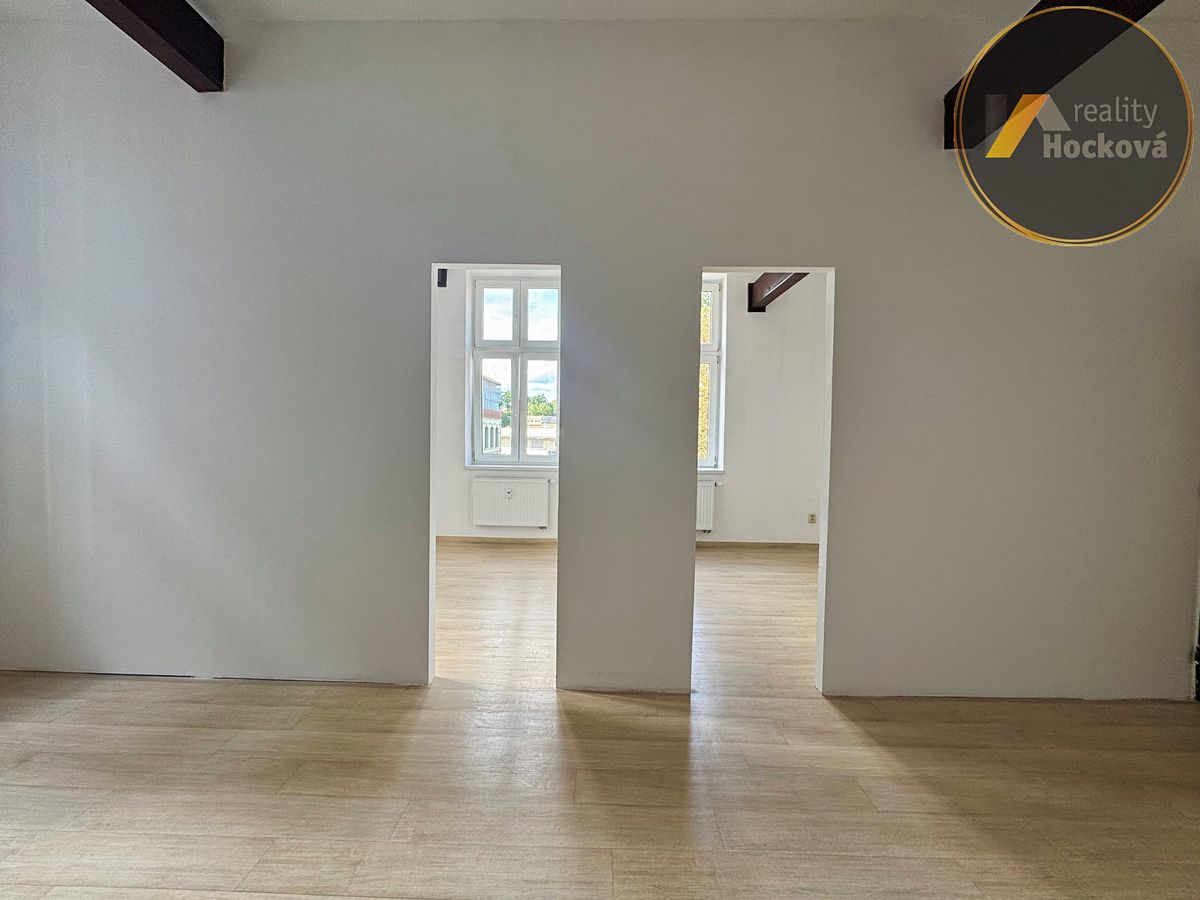 Pronájem bytu 4+1 80 m² – fotografie 3