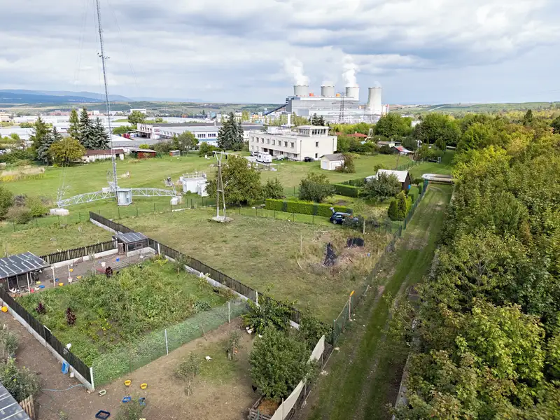 Prodej zahrady 784 m², Kadaň – náhled fotky 3