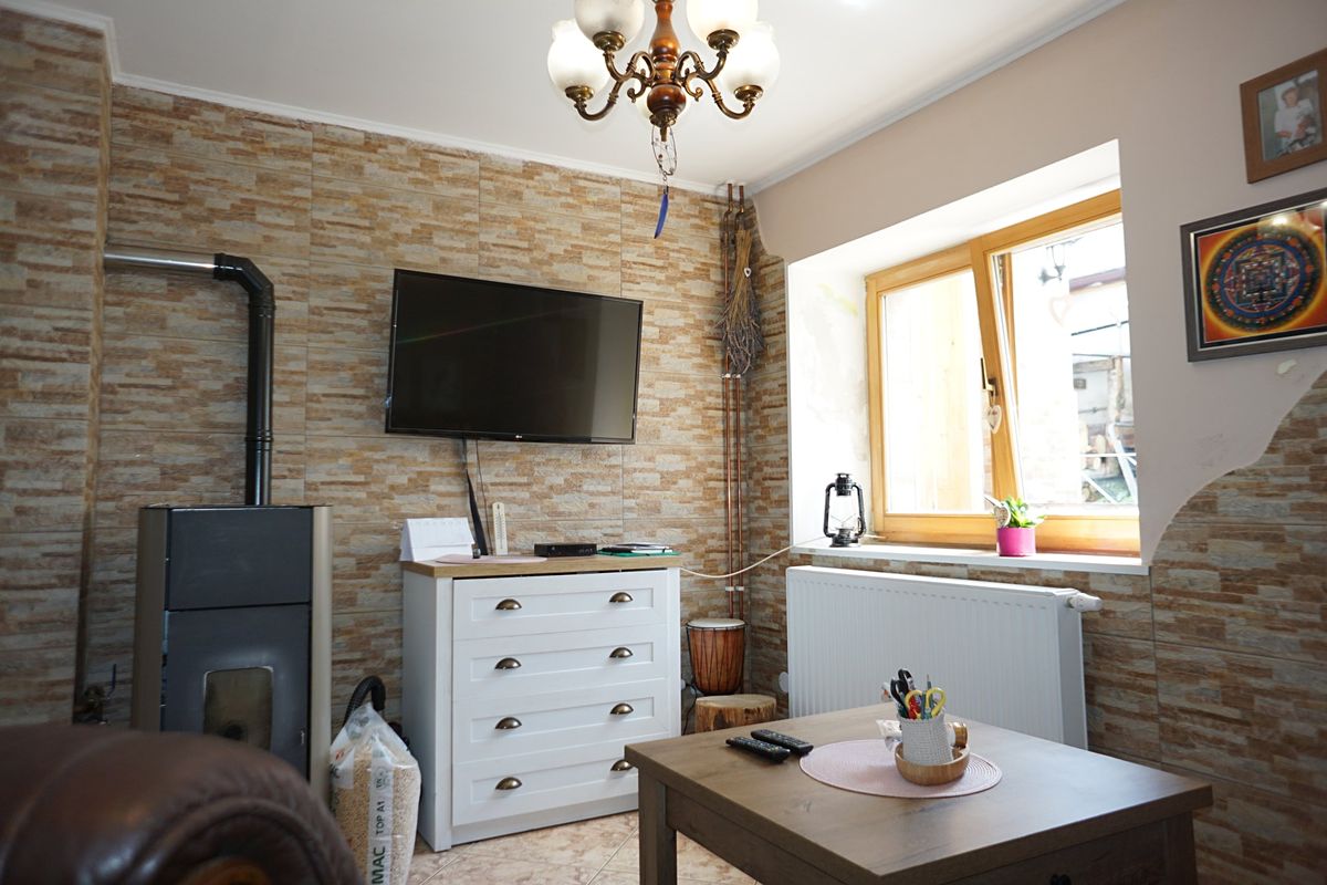 Prodej rodinného domu 150 m², pozemek 182 m² – fotografie 5
