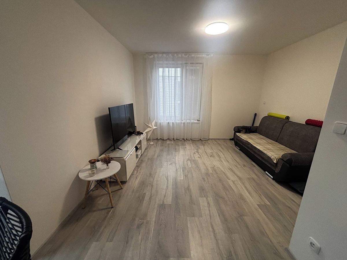 Pronájem bytu 2+kk 52 m² – fotografie 3