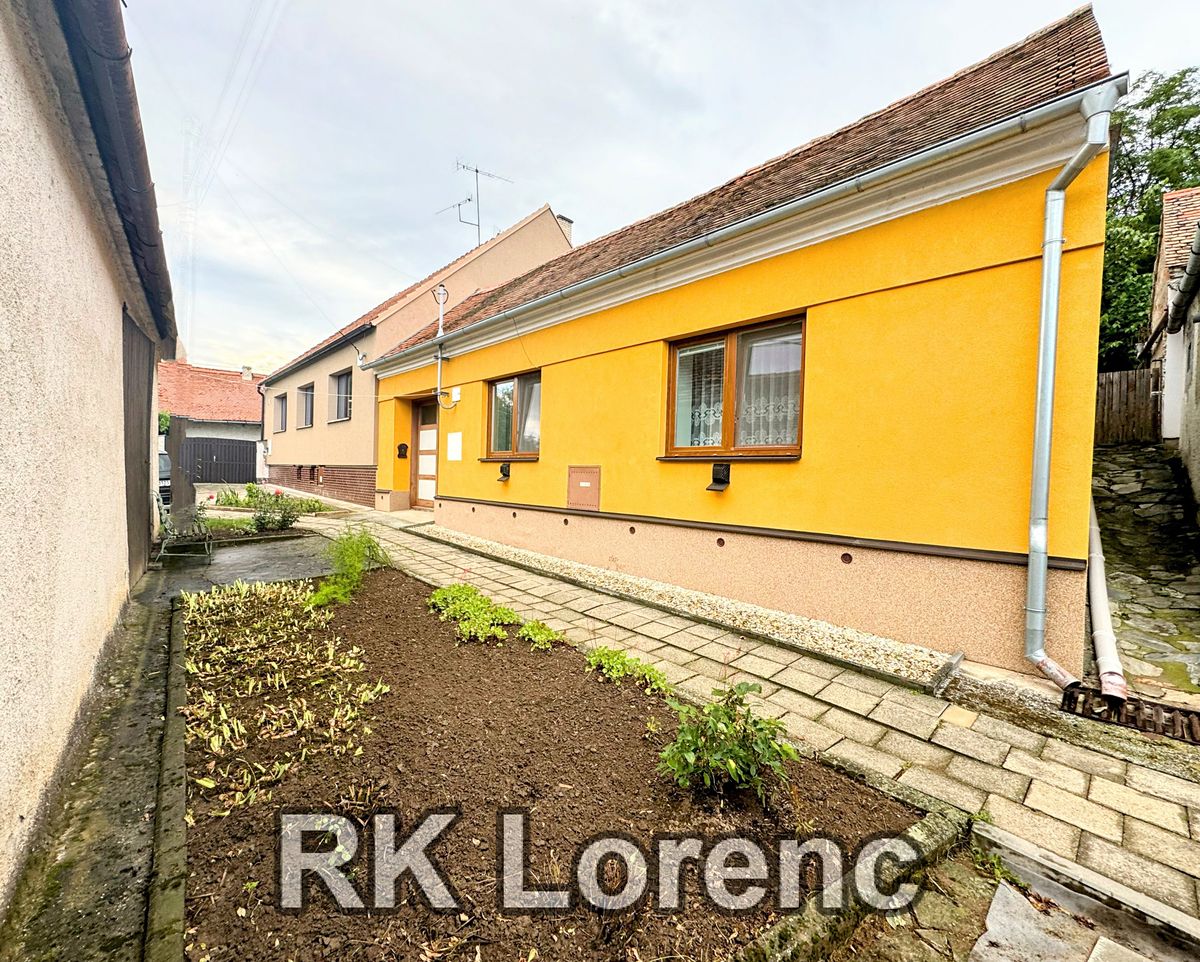 Prodej rodinného domu 70 m², pozemek 369 m² – fotografie 3