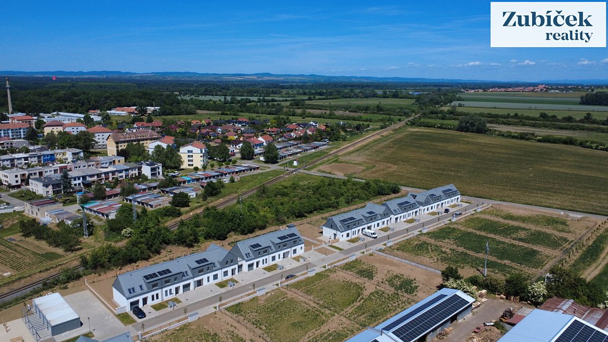 Prodej stavebního pozemku 1025 m² – fotografie 2