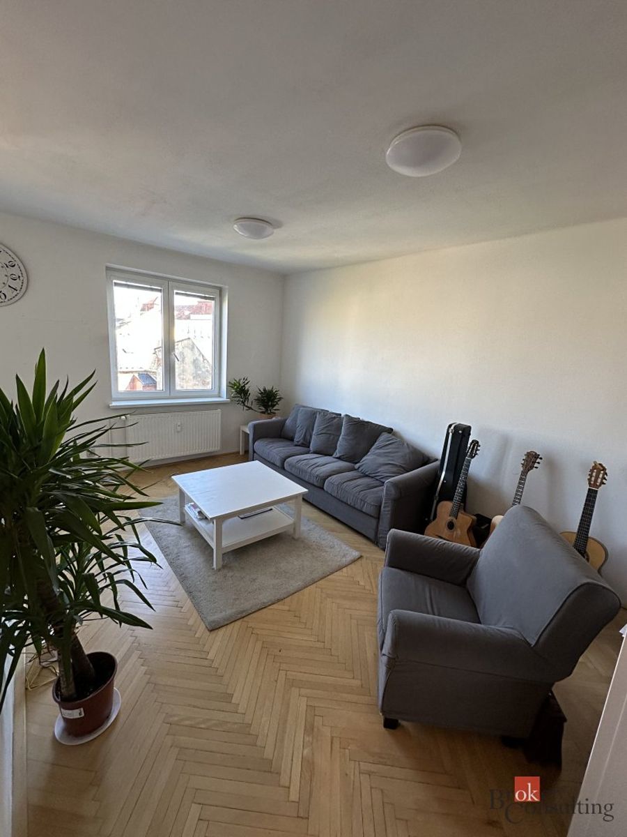 Pronájem bytu 2+1 50 m² – fotografie 3