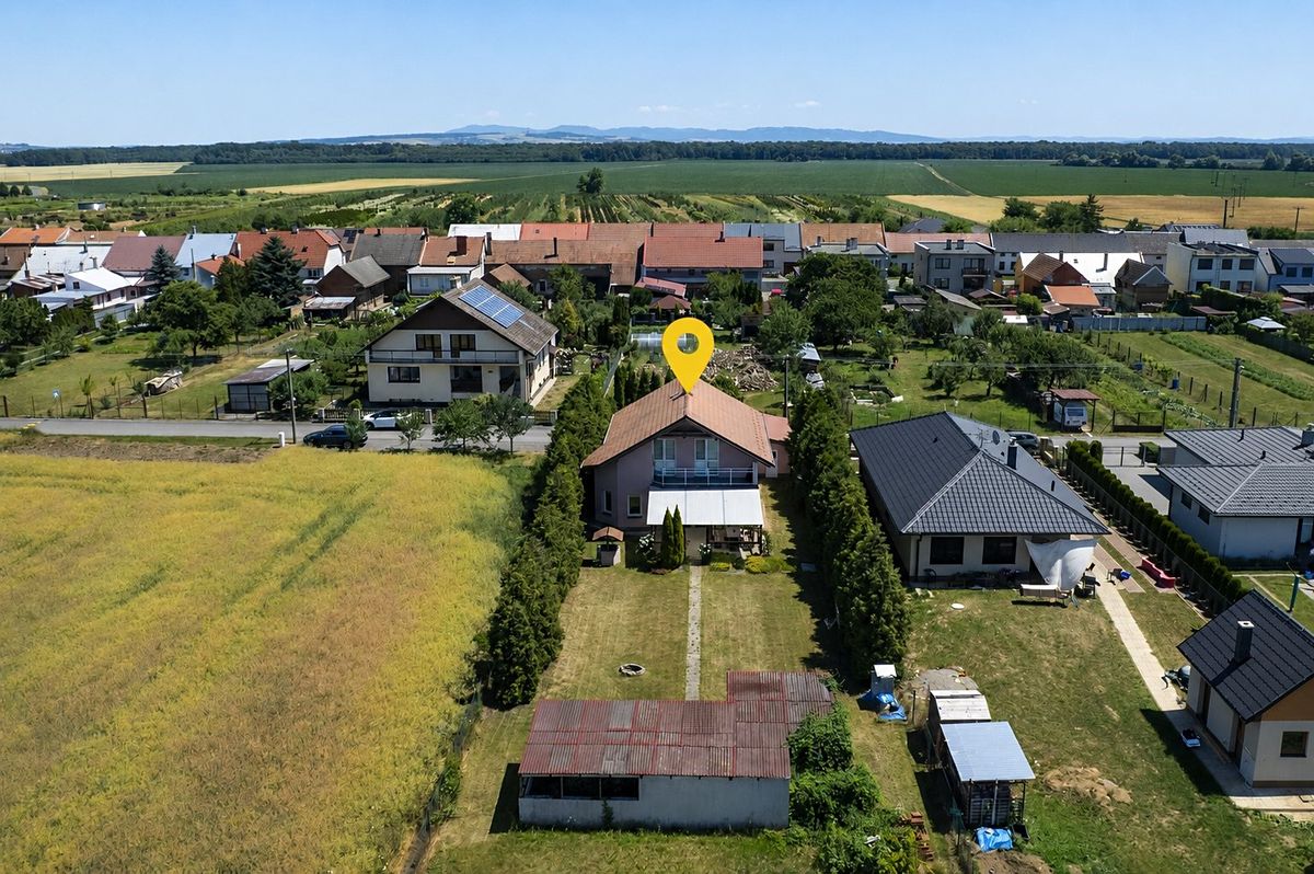 Prodej rodinného domu 148 m², pozemek 800 m² – fotografie 4