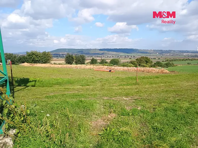 Prodej stavebního pozemku 994 m², Strašnov – náhled fotky 3