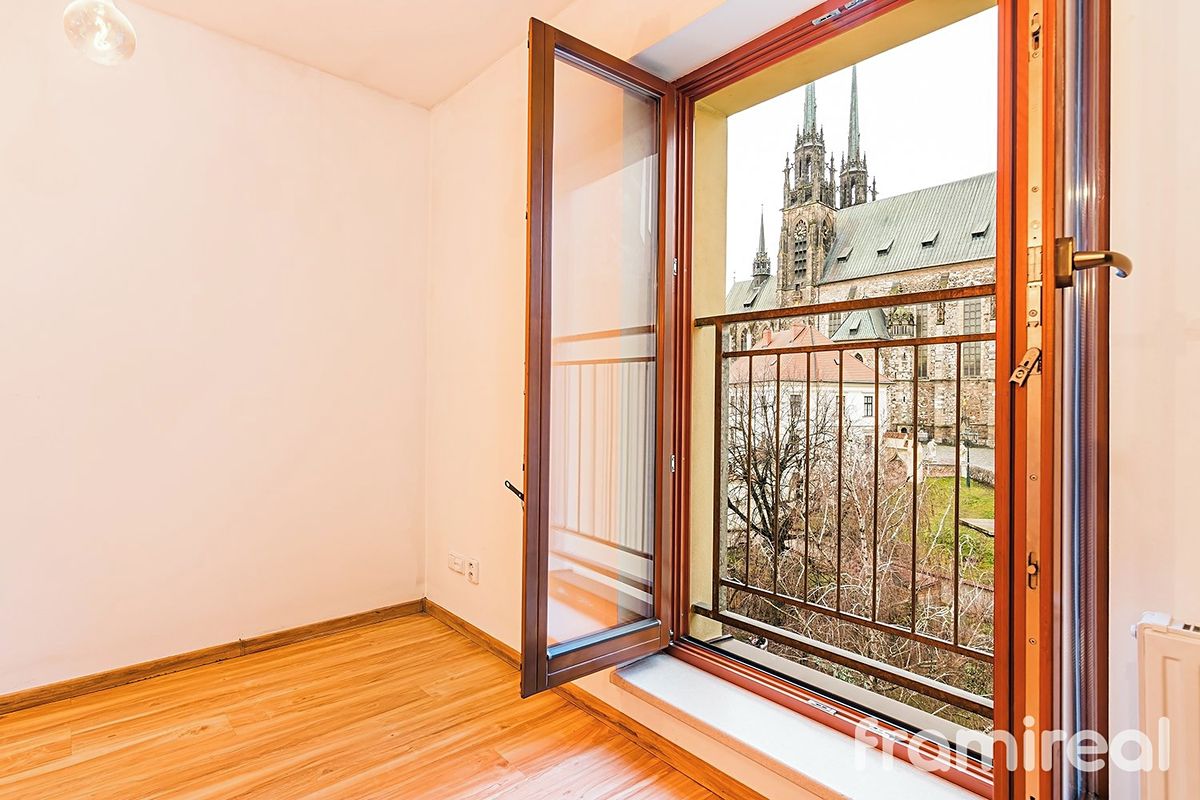 Pronájem bytu 2+kk 50 m² – fotografie 2