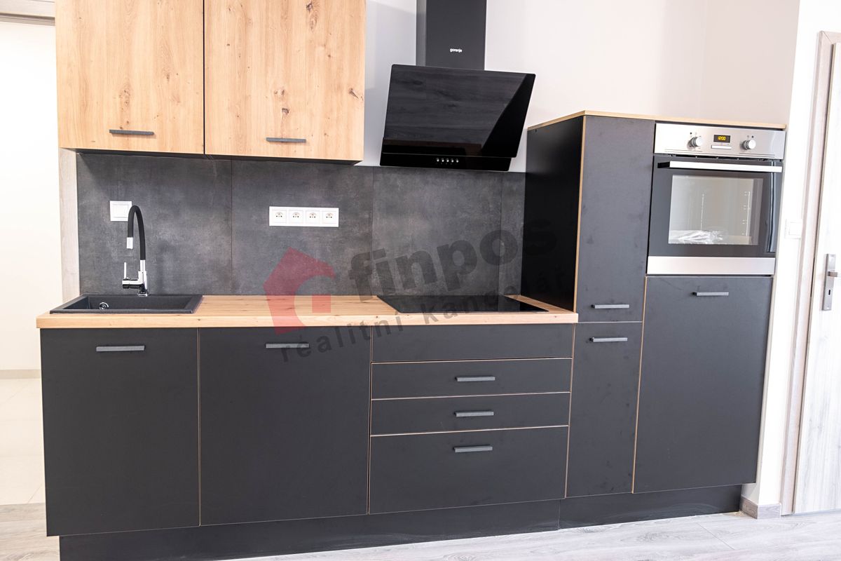 Pronájem bytu 2+kk 46 m² – fotografie 2