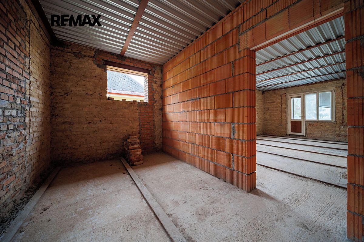 Prodej rodinného domu 474 m², pozemek 400 m² – fotografie 3