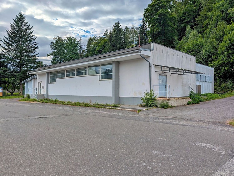 Комерційне приміщення на продаж, 950 м² (2 з 21)