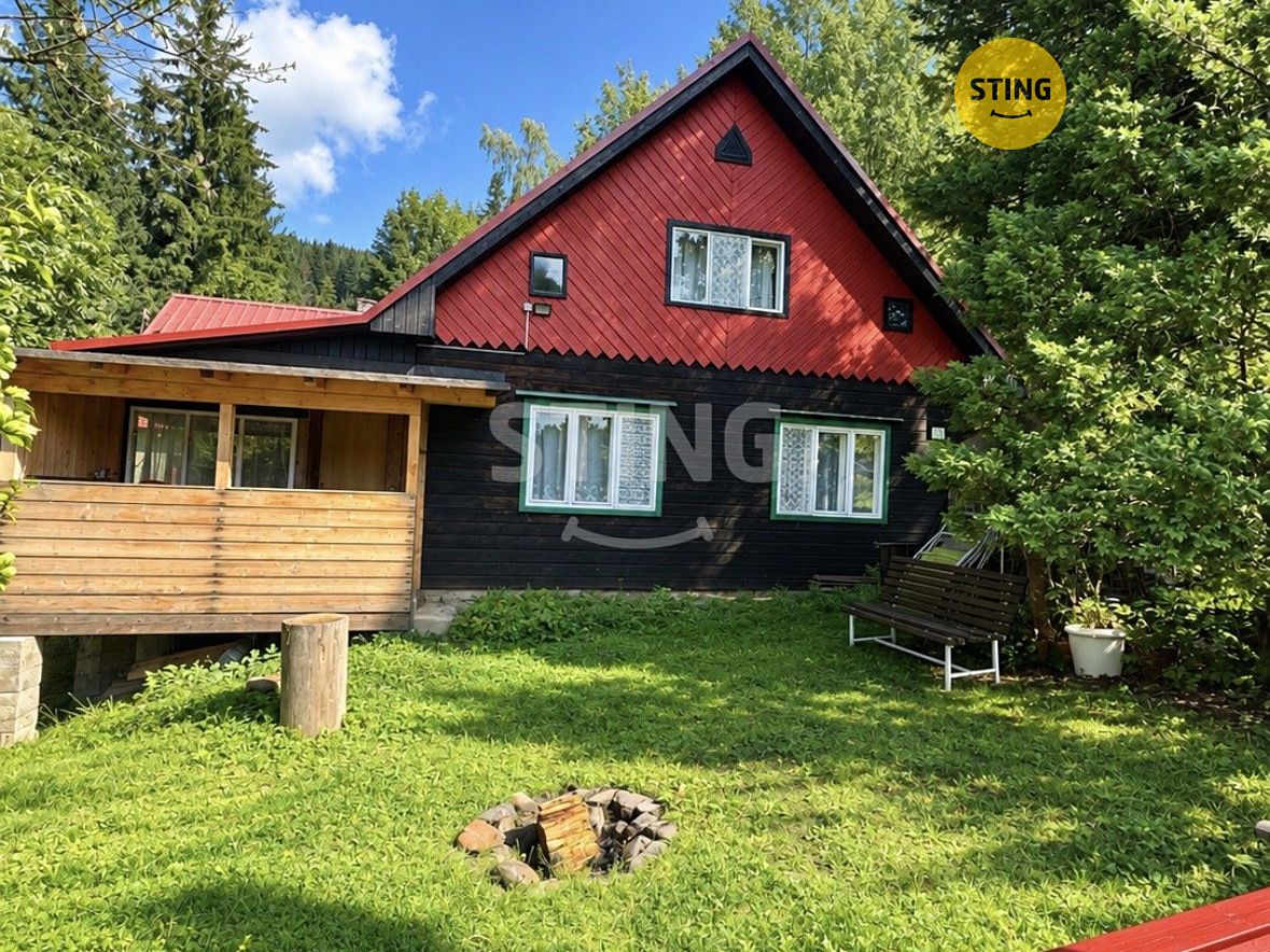 Prodej rodinného domu 155 m², pozemek 52055 m²