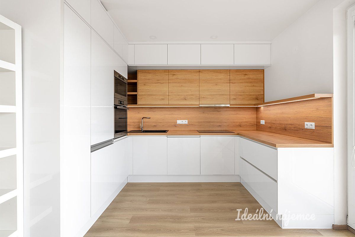 Pronájem bytu 3+kk 79 m² – fotografie 4