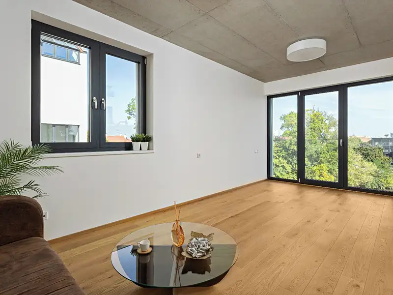 Pronájem bytu 4+1 106 m², Břeclav – náhled fotky 2