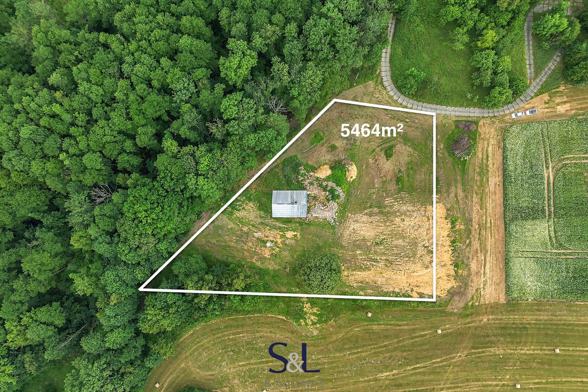 Prodej stavebního pozemku 5464 m² – fotografie 3