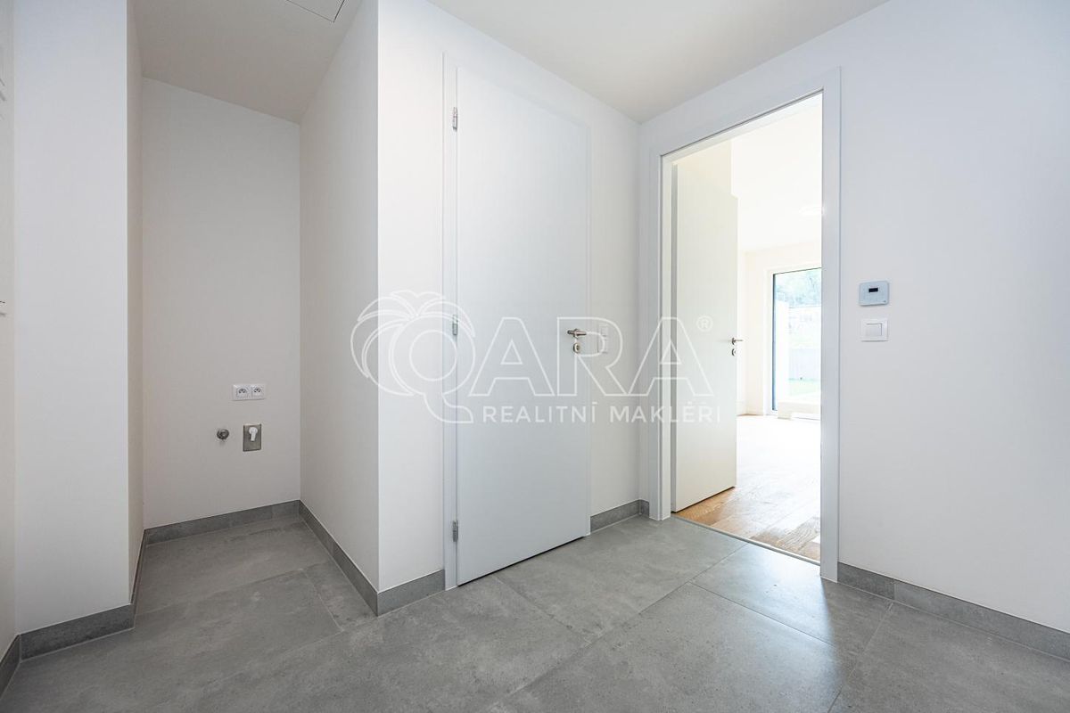 Pronájem bytu 2+kk 49 m² – fotografie 5