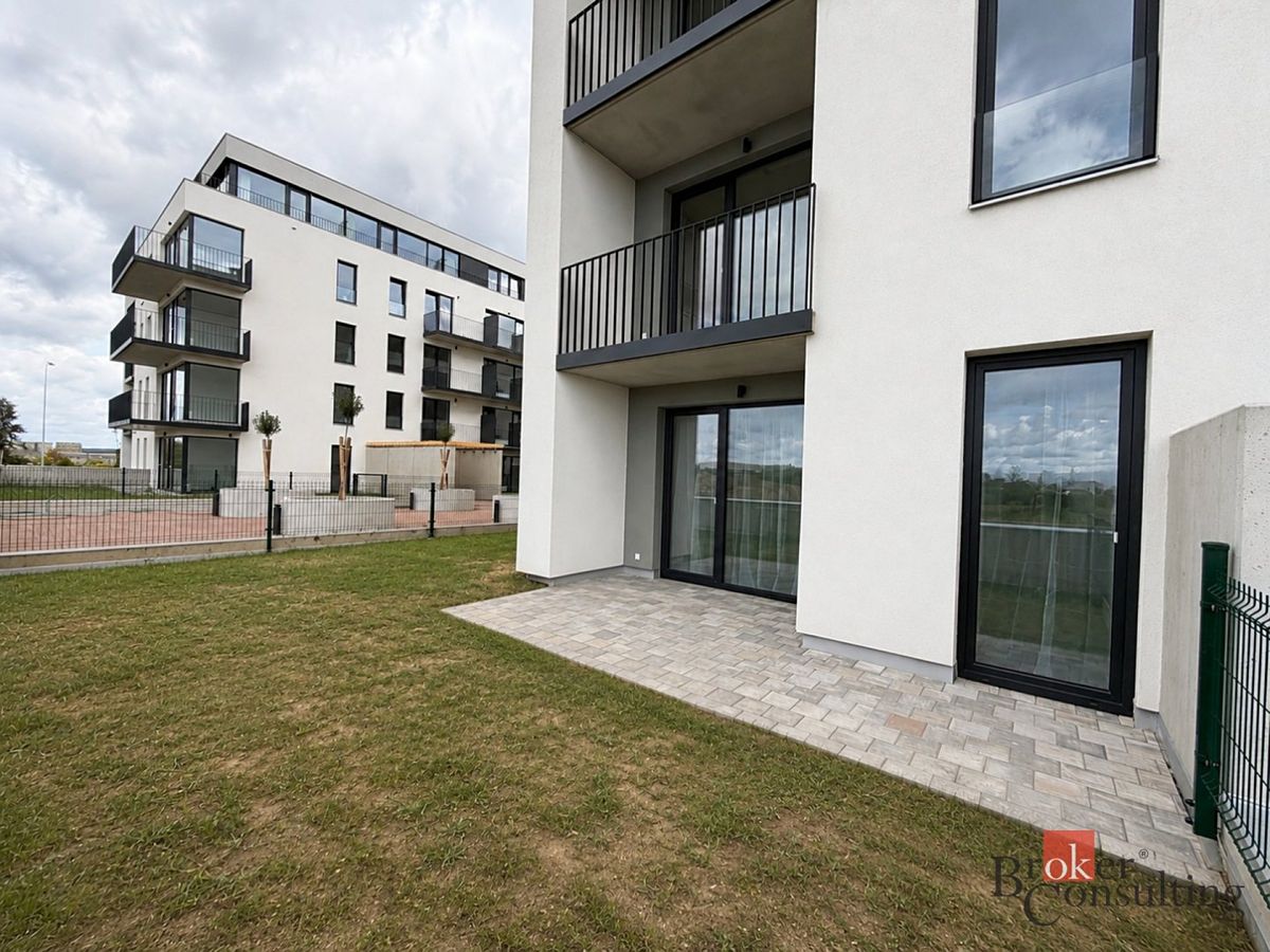 Pronájem bytu 2+kk 36 m² – fotografie 2