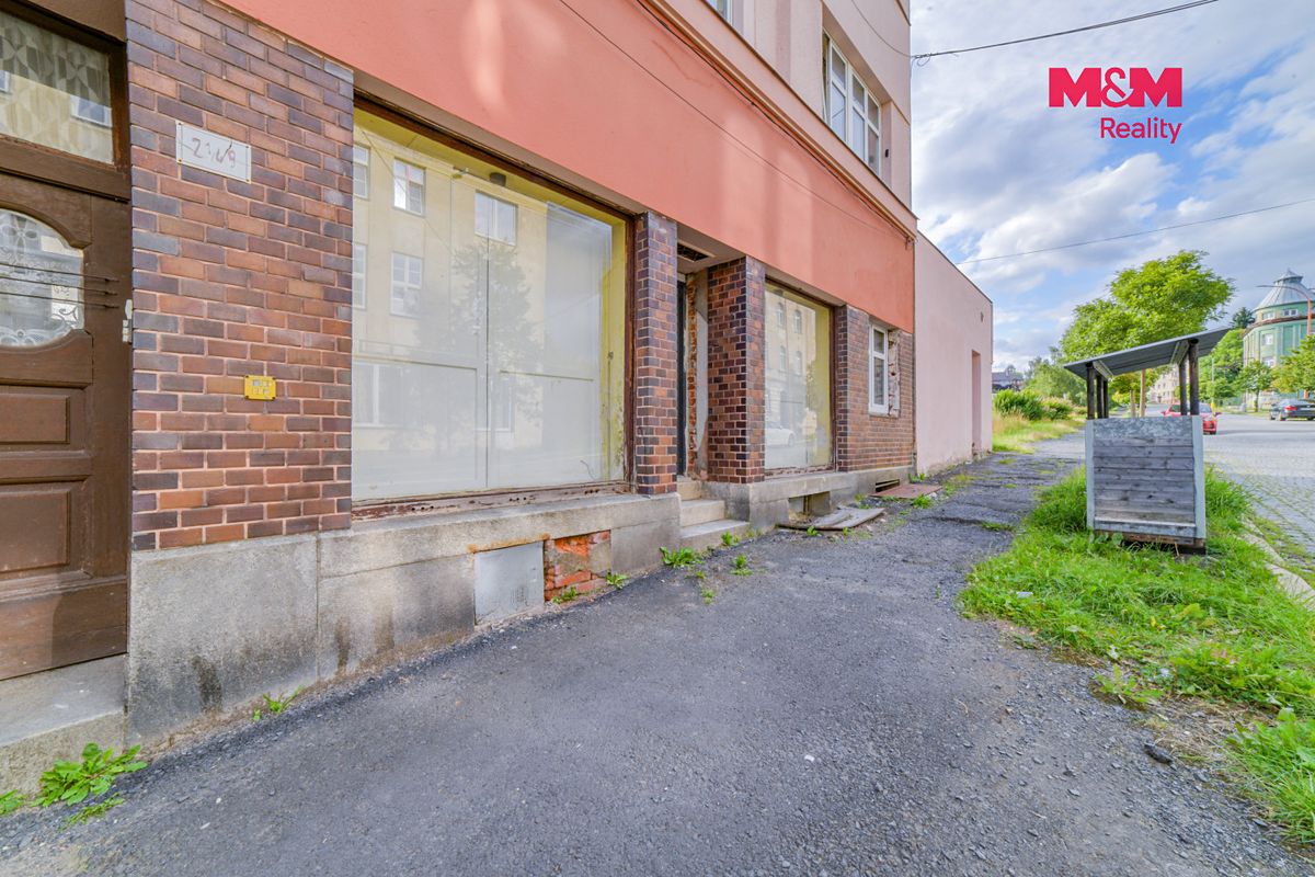 Prodej obchodního prostoru 94 m² – fotografie 2