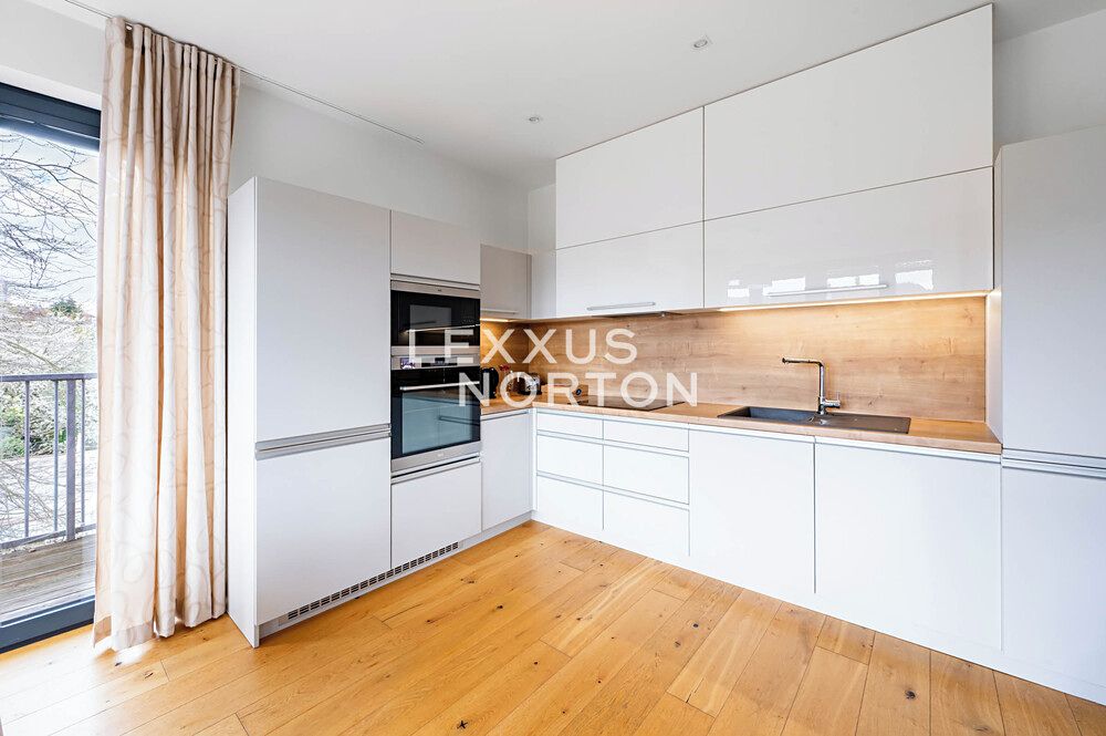 Pronájem bytu 3+kk 93 m² – fotografie 3
