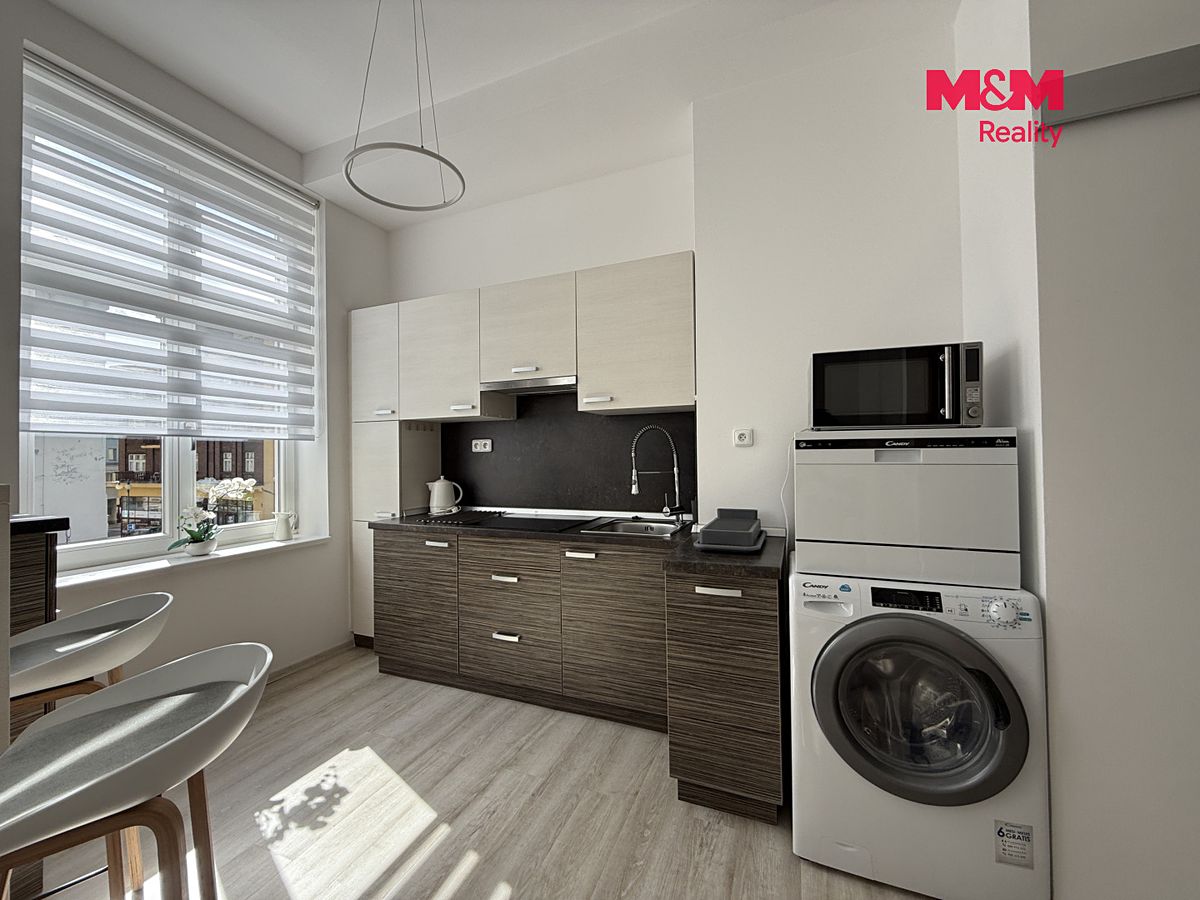 Pronájem bytu 1+kk 38 m² – fotografie 2