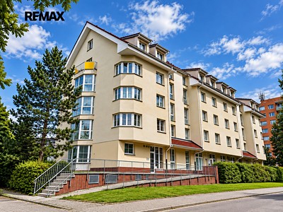 Prodej nemovitosti, 12 m² (2 z 12)