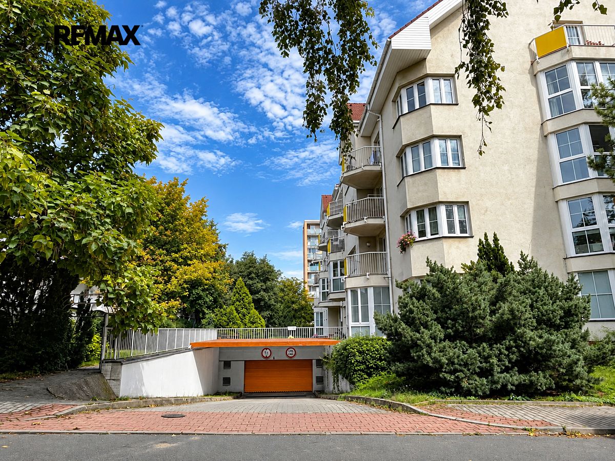 Prodej garážového stání 12 m² – fotografie 3