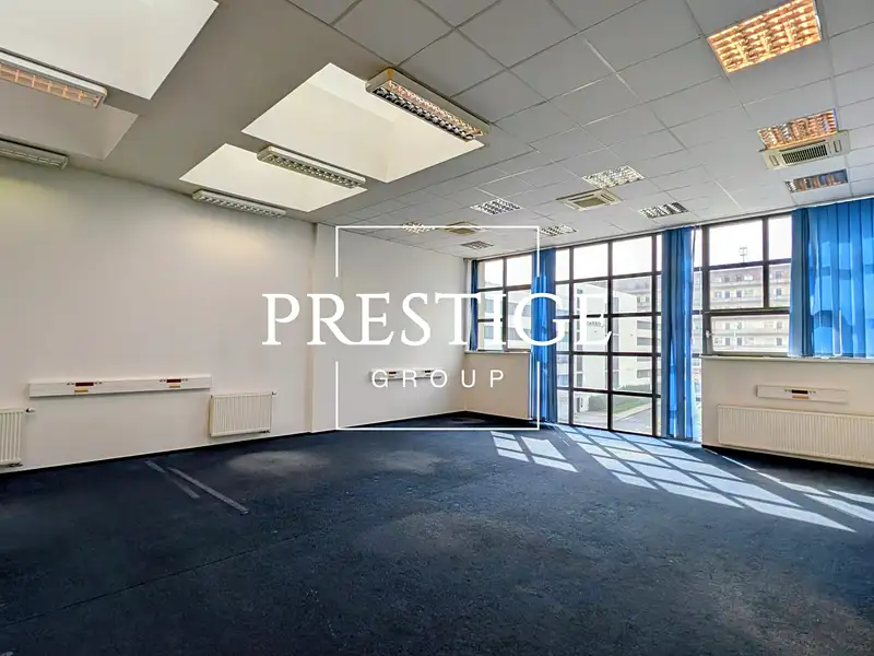 Pronájem kanceláře 75 m², Praha – náhled fotky 1