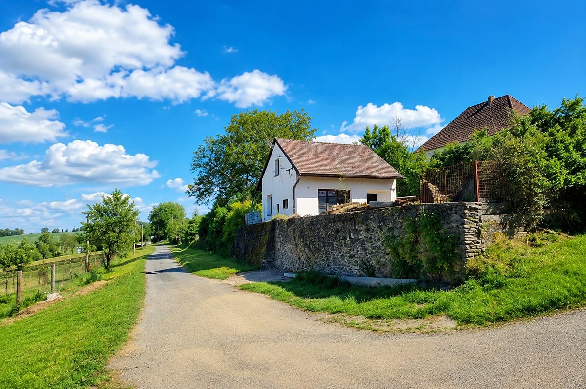 Prodej rodinného domu 80 m², pozemek 335 m² – fotografie 2