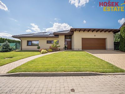 Prodej rodinného domu 240 m², pozemek 1133 m²