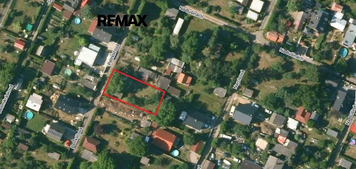 Prodej stavebního pozemku 586 m²