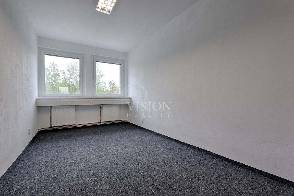 Pronájem kanceláře 29 m² – fotografie 2