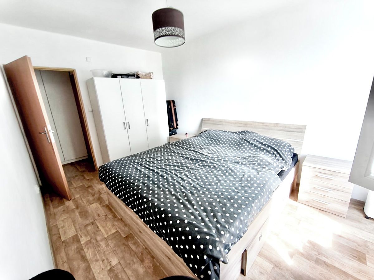 Pronájem bytu 2+kk 55 m² – fotografie 2