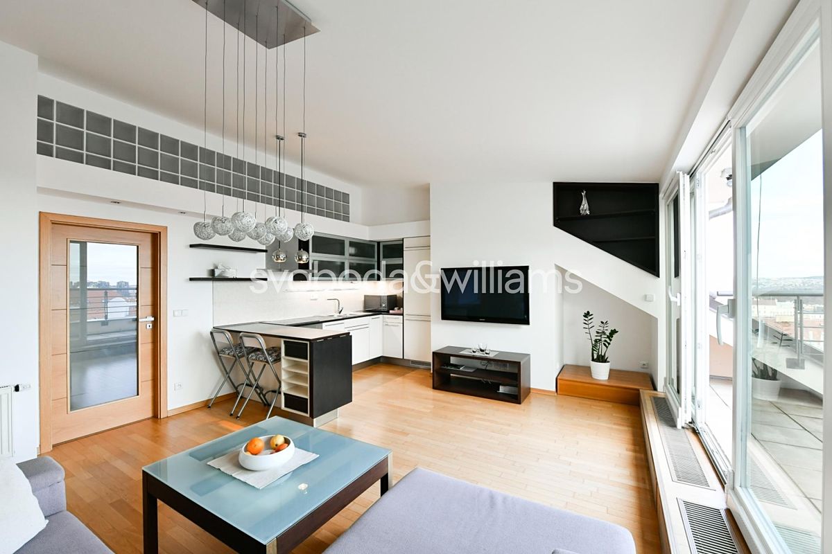 Pronájem bytu 3+kk 70 m² – fotografie 2