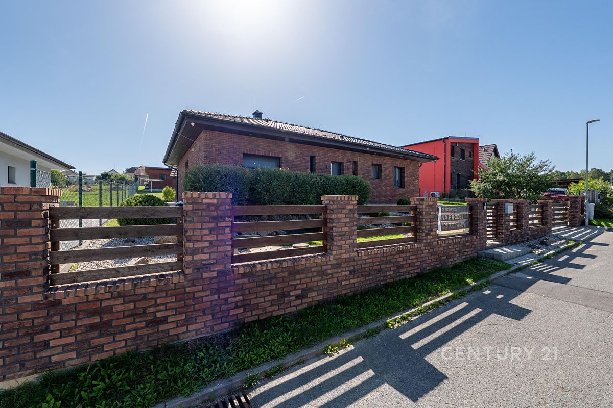 Prodej rodinného domu 112 m², pozemek 877 m² – fotografie 4