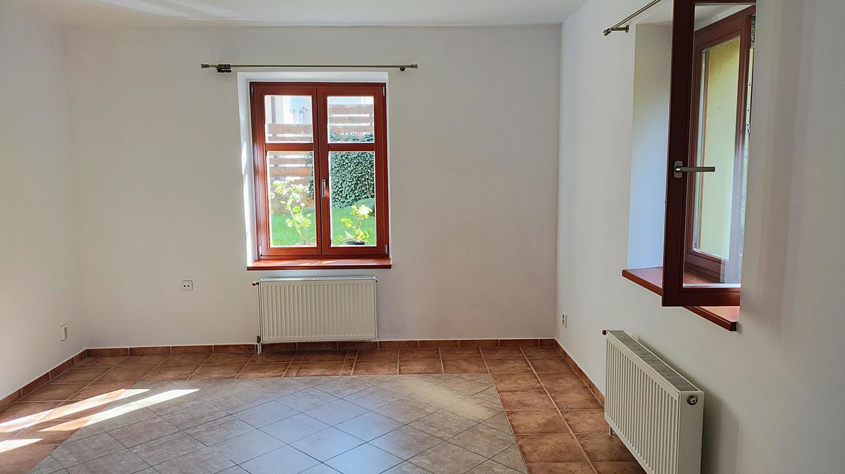 Pronájem bytu 1+1 34 m²