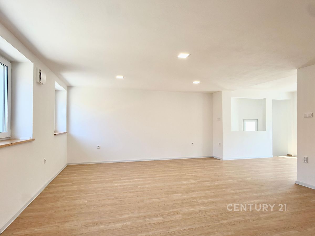 Prodej rodinného domu 118 m², pozemek 165 m² – fotografie 5