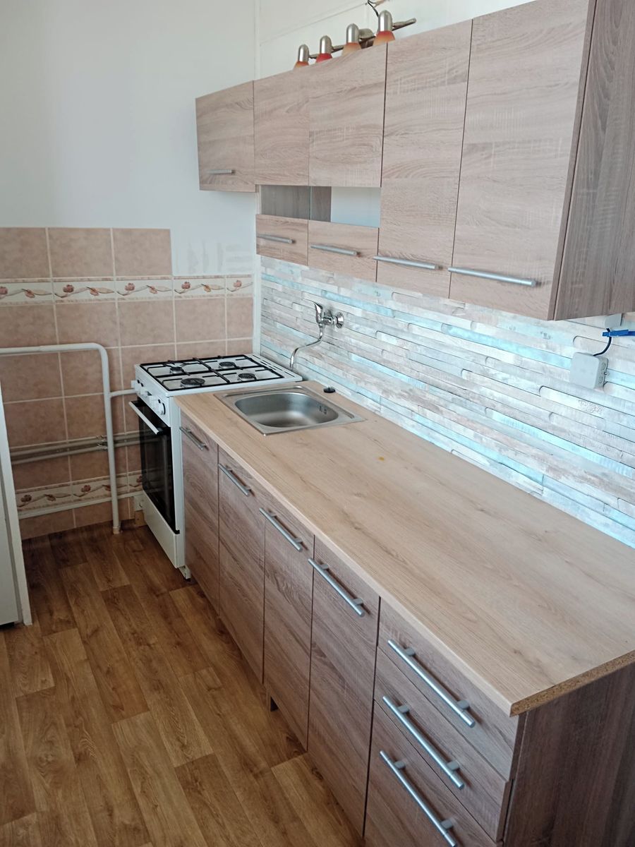 Pronájem bytu 1+1 37 m²