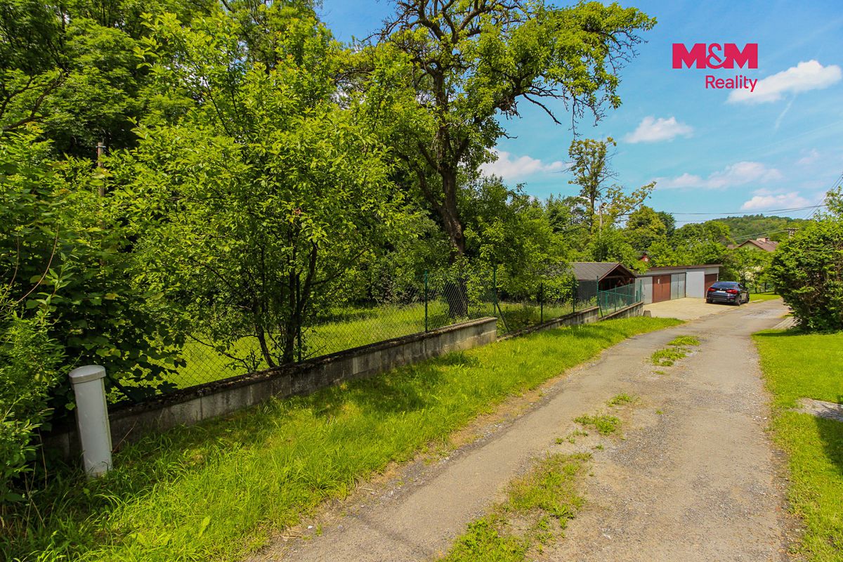 Prodej stavebního pozemku 599 m² – fotografie 2