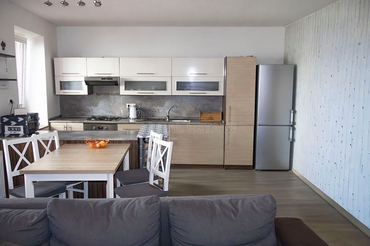 Pronájem rodinného domu 132 m², pozemek 1122 m² – fotografie 2
