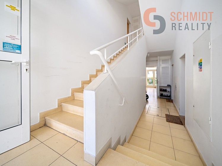 Квартира 4+kk на продаж, 80 м² (24 з 27)