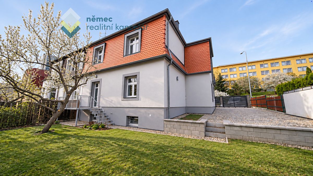 Pronájem bytu 3+kk 77 m²