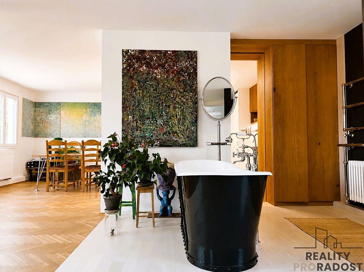 Pronájem rodinného domu 140 m², pozemek 1200 m² – fotografie 2