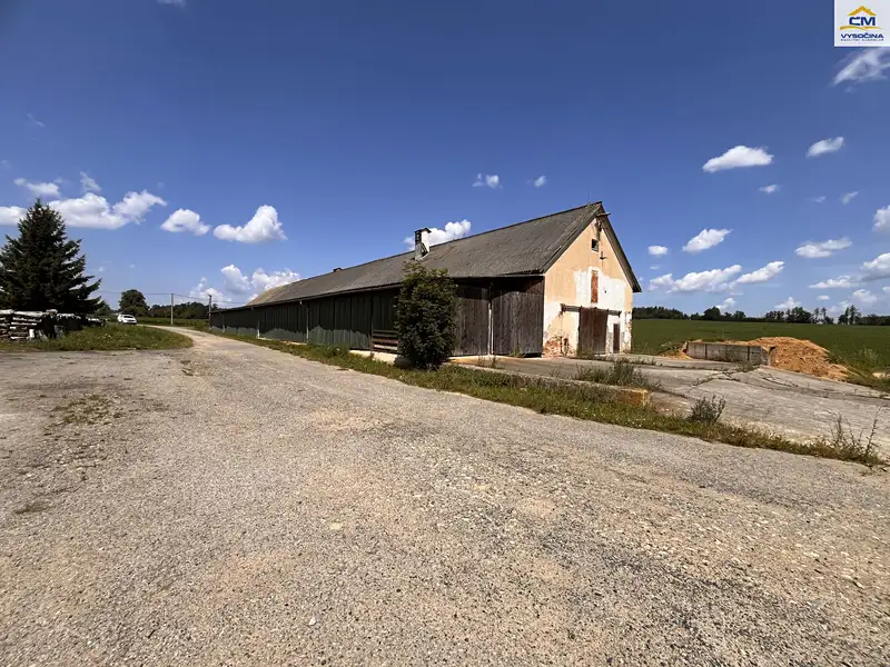 Prodej zemědělského objektu 1400 m², Okrouhlice – náhled fotky 2