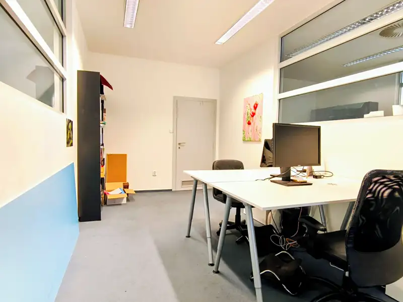 Pronájem kanceláře 17 m², Ostrava – náhled fotky 3